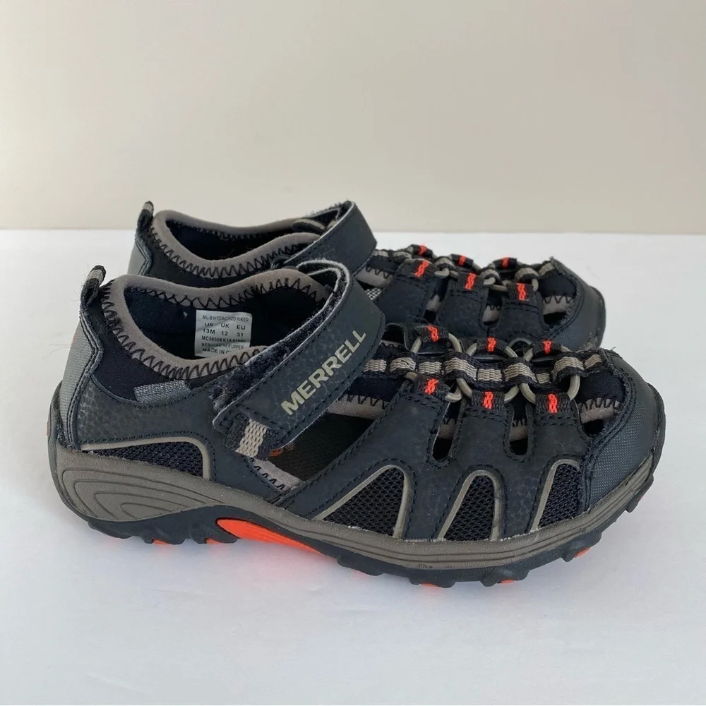 Merrell sturdy closed